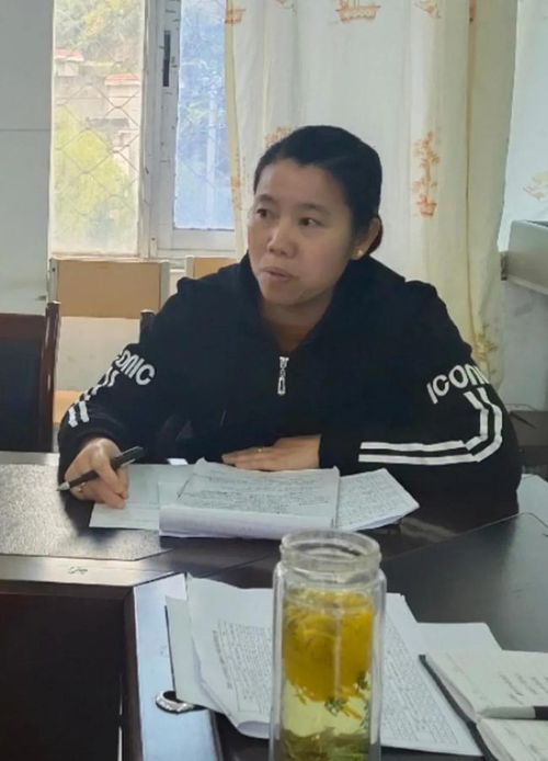 新縣啟福小學召開期中考試成績分析會