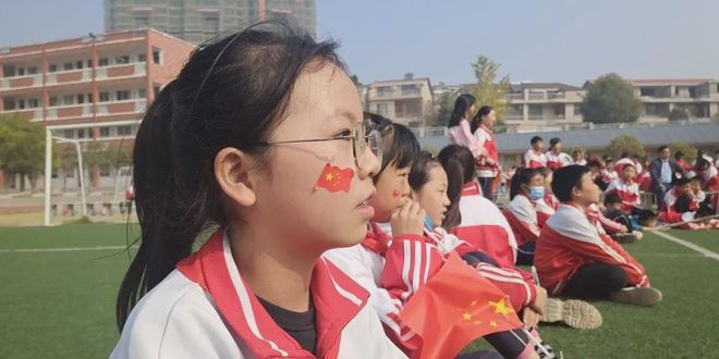 新縣啟福小學(xué)舉行2021年秋季運動會