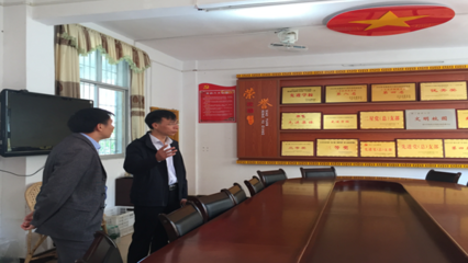 何高波到贛州市會昌縣筠門嶺中心小學(xué)指導(dǎo)工作