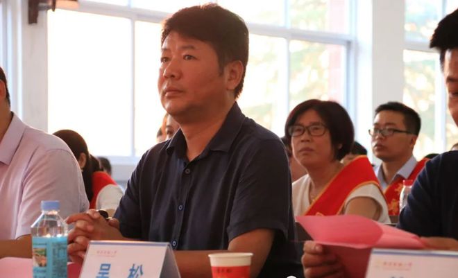 默默無聞奉獻智慧，孜孜不倦耕耘心田——河南省信陽市新縣啟福小學